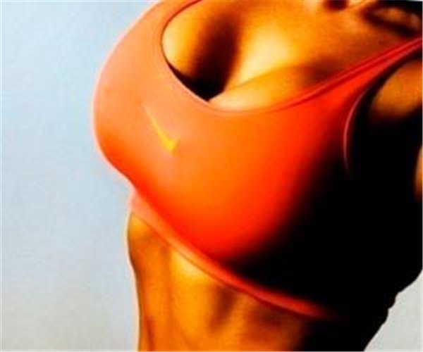 Как накачать грудные мышцы гантелями - комплекс упражнений
